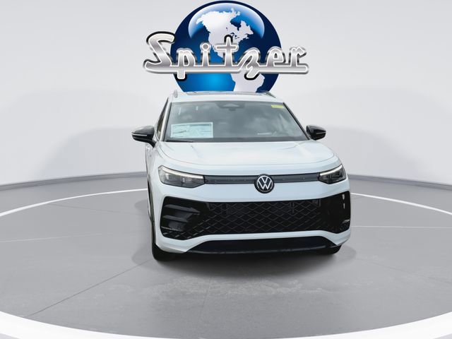 New 2026 Volkswagen Tiguan SE R-Line FWD image 7