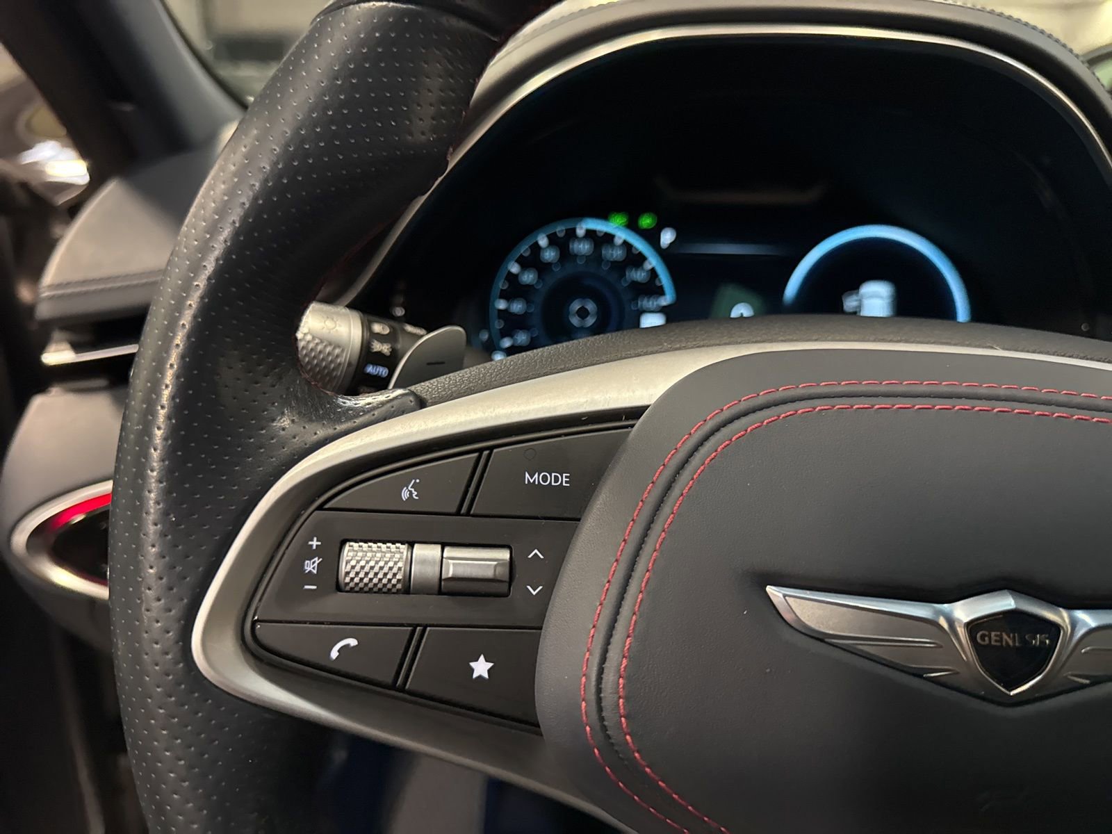 Used 2023 Genesis GV70 2.5T w/ Sport Prestige Package image 44