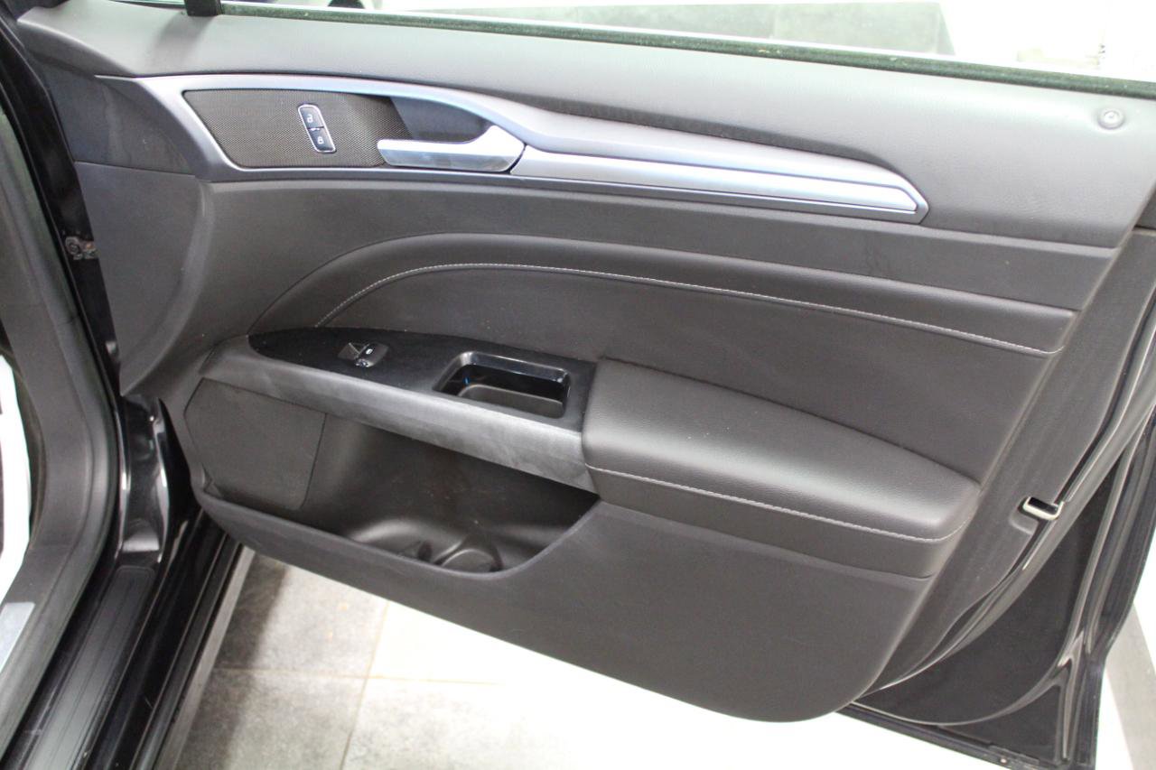 Used 2014 Ford Fusion Titanium FWD image 24