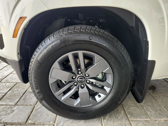 Certified 2025 Nissan Frontier SV w/ SV Convenience Package image 29