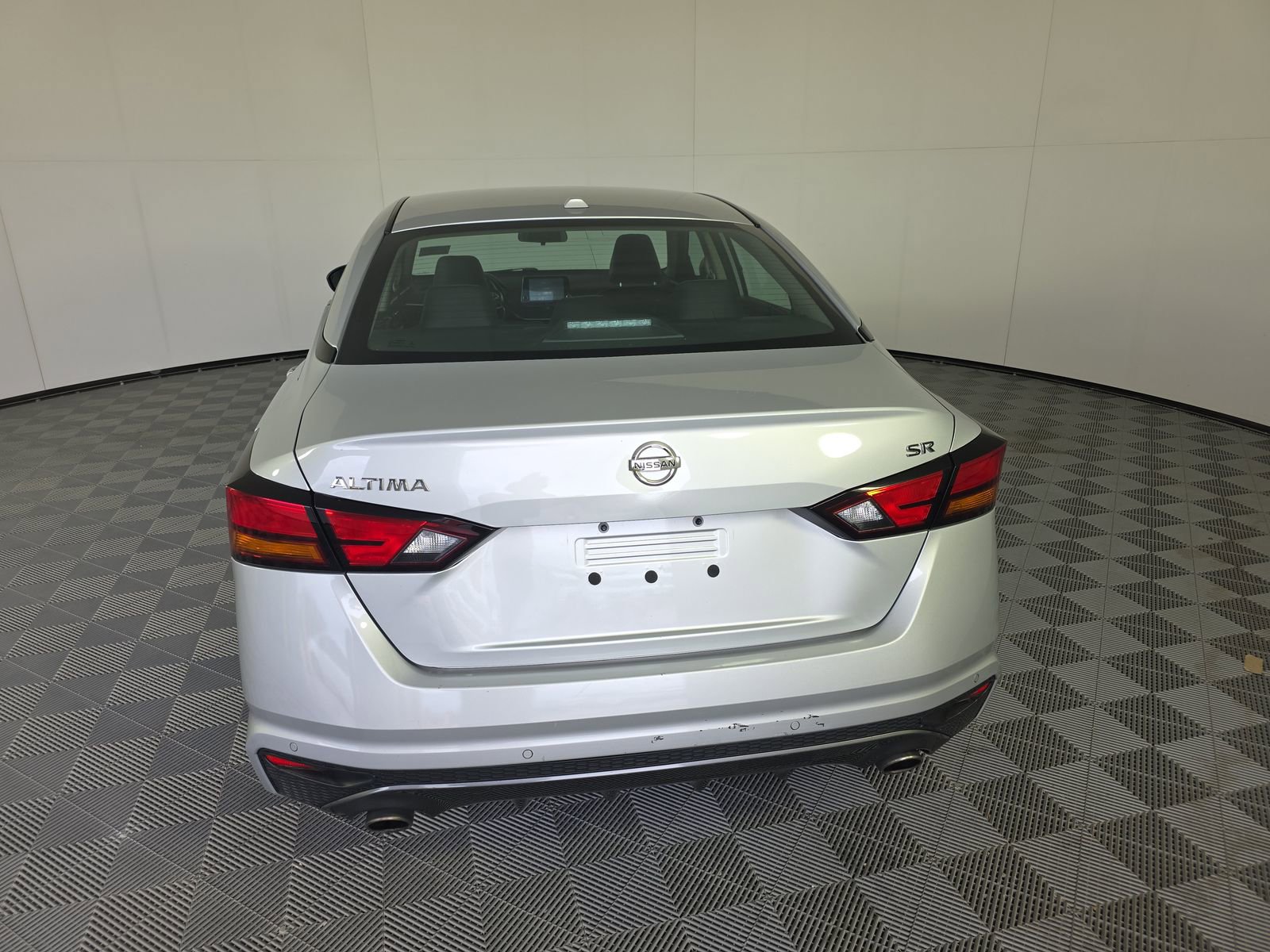 Used 2021 Nissan Altima 2.5 SR FWD image 8