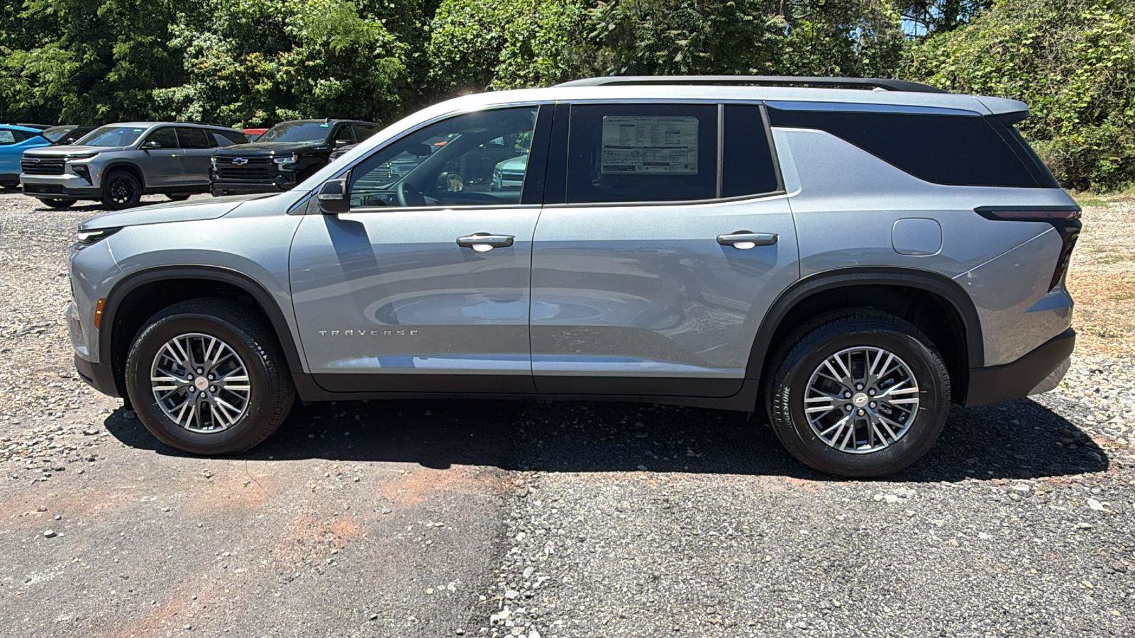 New 2026 Chevrolet Traverse LT FWD image 8