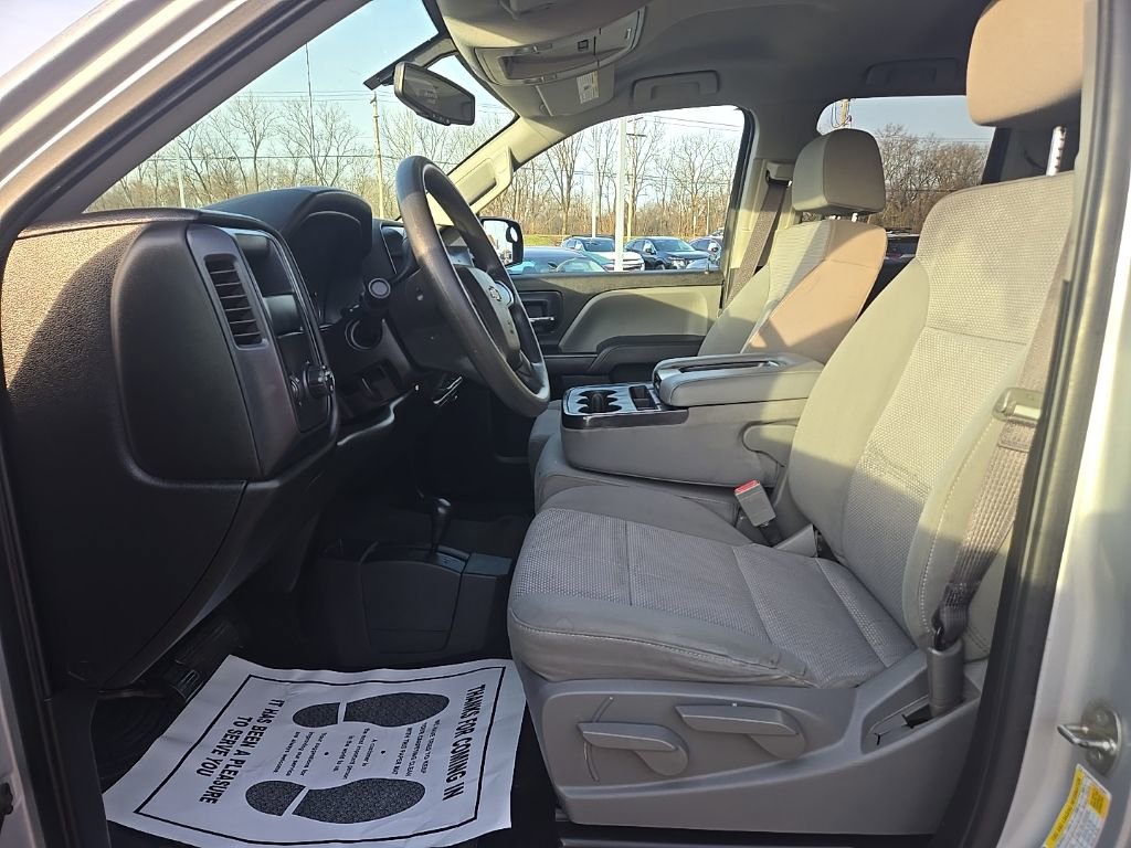 Used 2017 Chevrolet Silverado 1500 Custom w/ Custom Convenience Package image 9