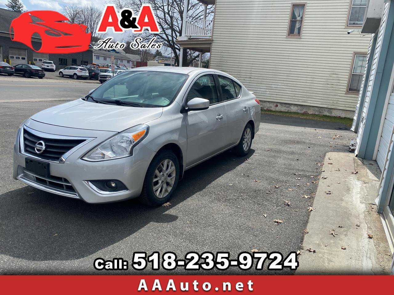 Used 2017 Nissan Versa SV w/ SV Special Edition Package FWD image 1