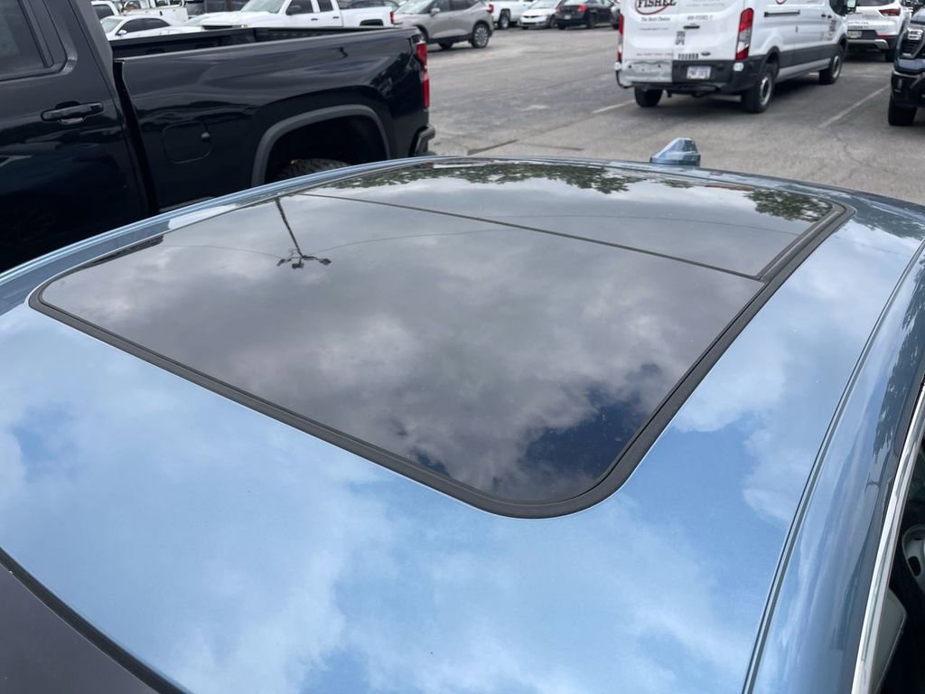 Used 2023 Cadillac CT5 Luxury AWD/4WD image 3