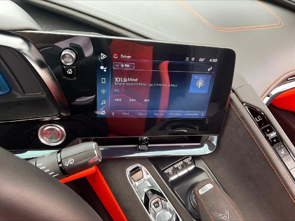 Used 2025 Chevrolet Corvette Z06 RWD image 14