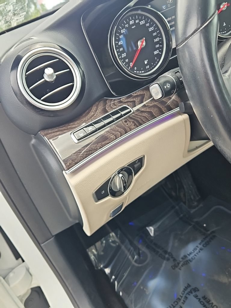 Used 2019 Mercedes-Benz E 450 4MATIC Wagon w/ Premium Package image 15