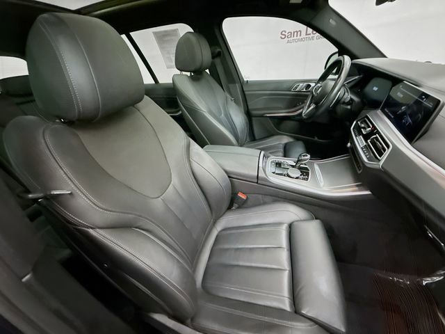 Used 2021 BMW X5 xDrive40i w/ M Sport Package image 29