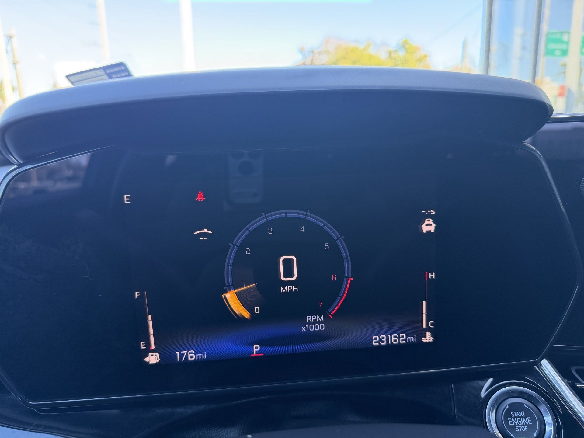 Used 2024 Chevrolet Trax RS w/ Sunroof Package image 12