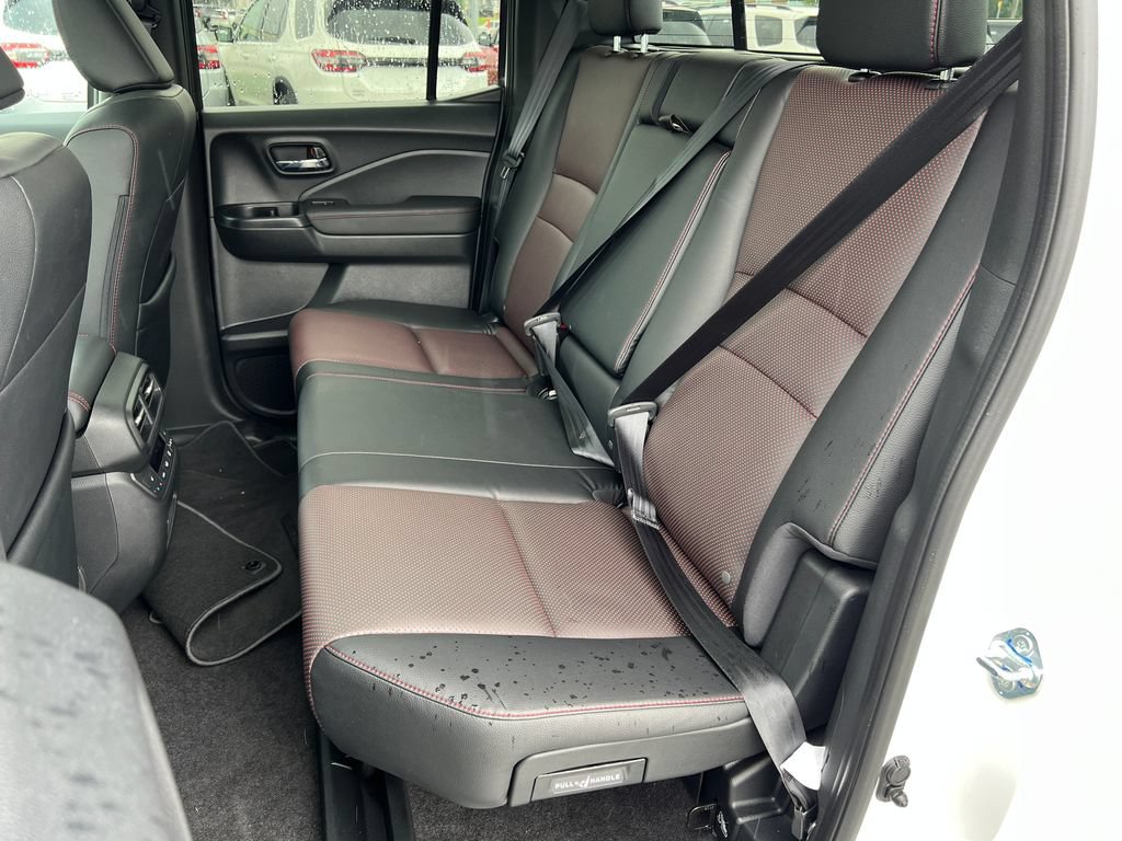 Used 2026 Honda Ridgeline Black Edition image 19