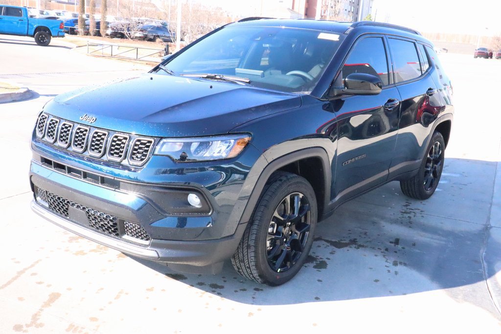 New 2026 Jeep Compass Latitude AWD/4WD image 10