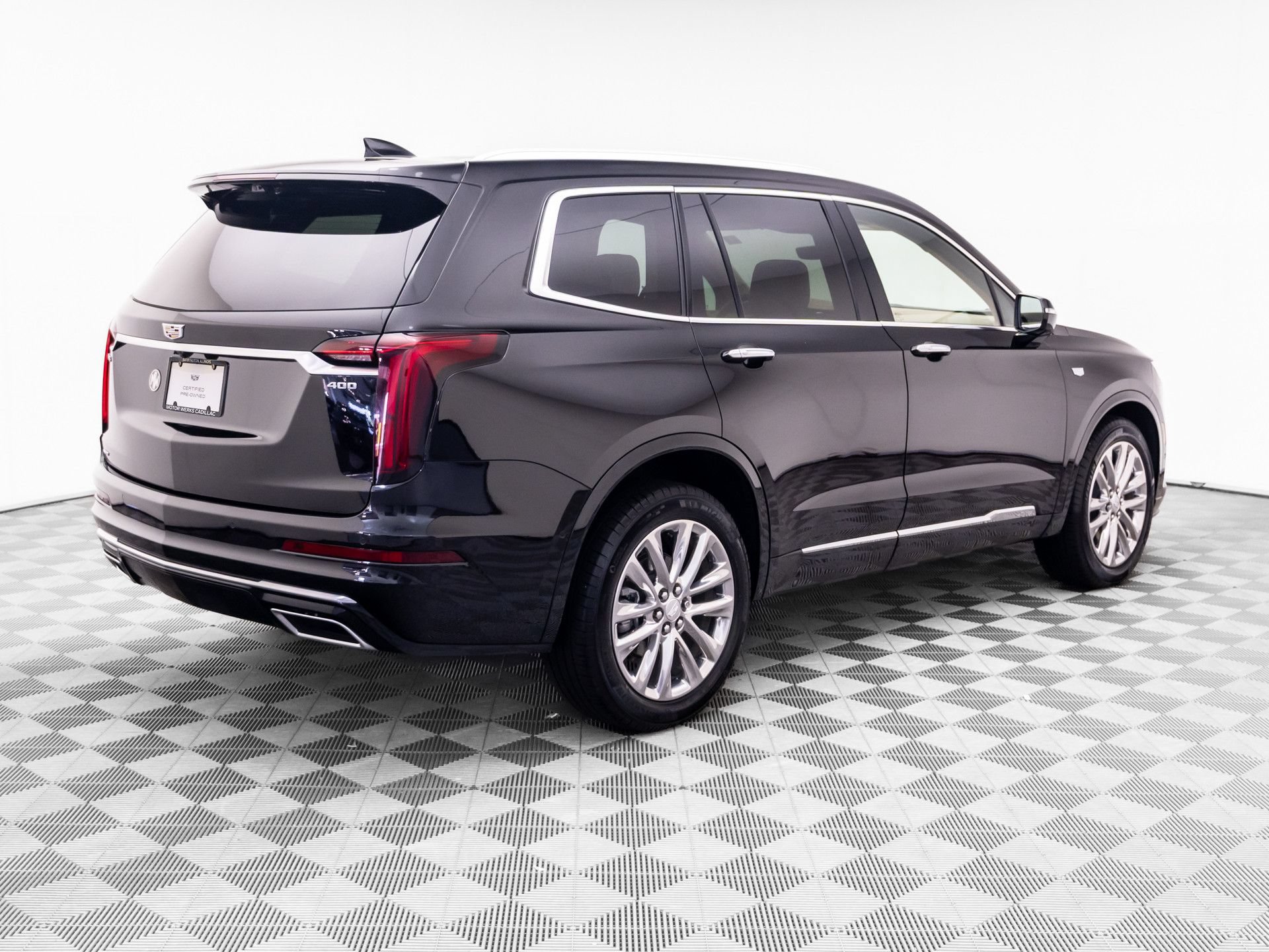 Certified 2025 Cadillac XT6 Premium Luxury w/ Platinum Package AWD/4WD image 5