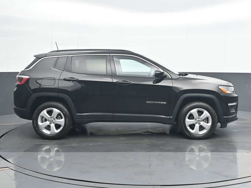 Used 2019 Jeep Compass Latitude AWD/4WD image 7