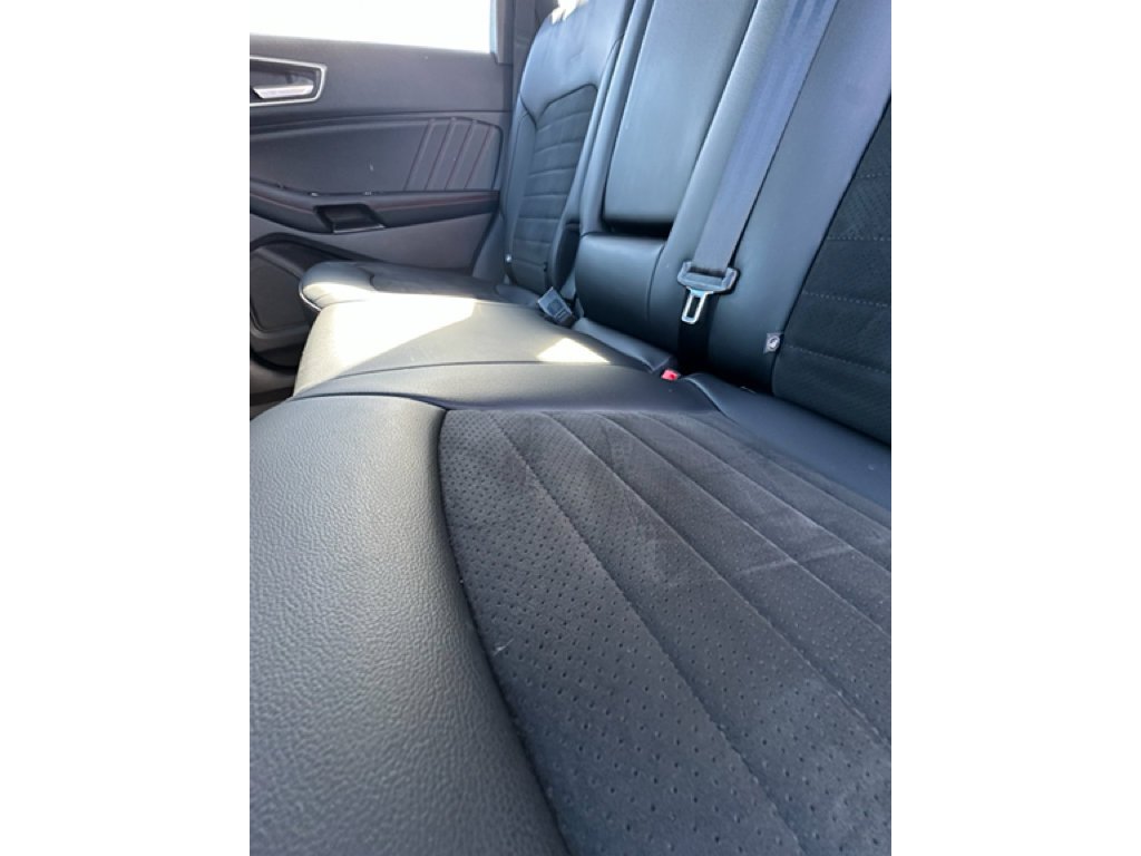 Used 2020 Ford Edge ST-Line w/ Cold Weather Package image 17