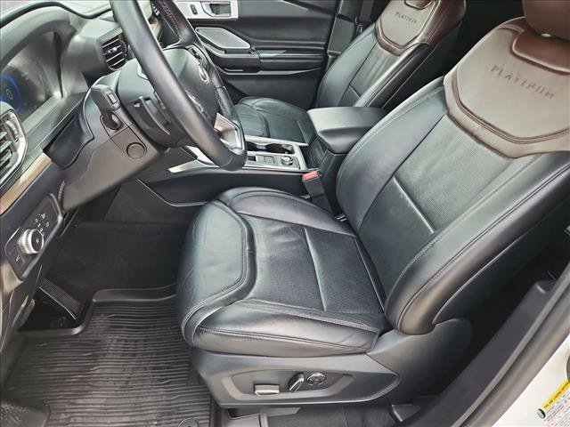Used 2020 Ford Explorer Platinum w/ Premium Technology Package AWD/4WD image 24