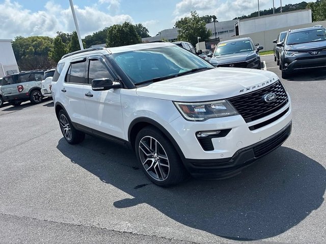 Used 2018 Ford Explorer Sport AWD/4WD image 2