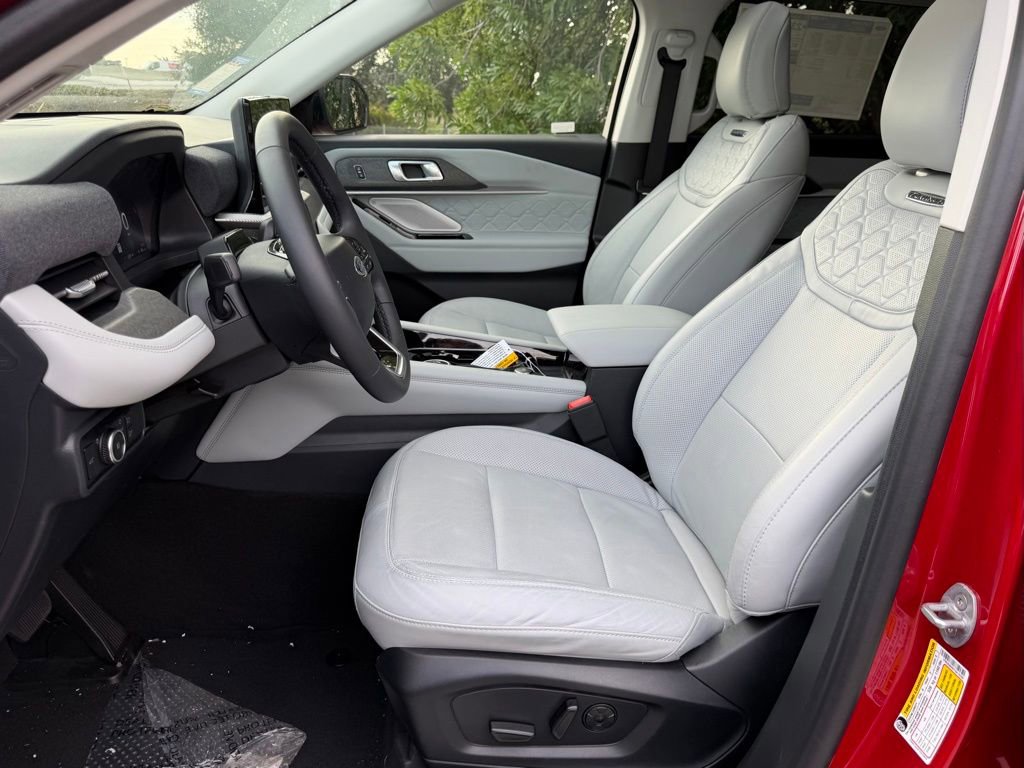 New 2026 Ford Explorer Platinum w/ LUX Leather Package image 12