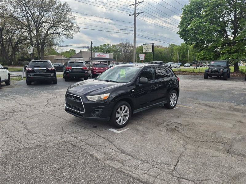 Used 2014 Mitsubishi Outlander Sport ES FWD image 1