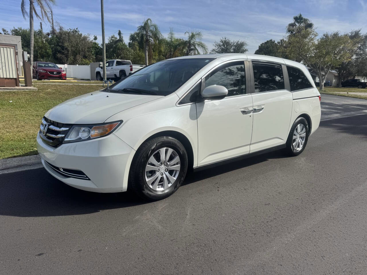 Used 2016 Honda Odyssey EX-L image 1