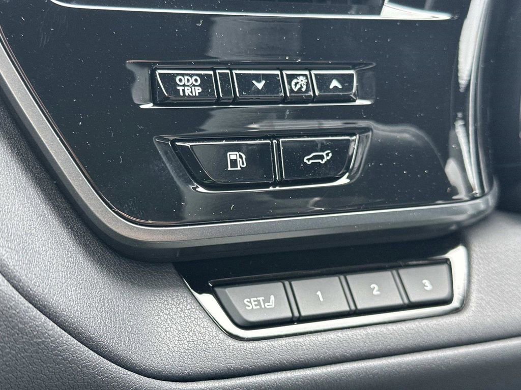 New 2026 Lexus TX 500h AWD image 24