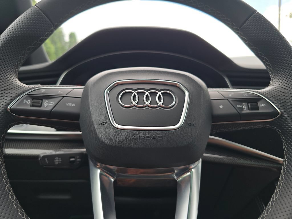 Certified 2023 Audi SQ8 Premium Plus w/ Carbon Optic Package AWD/4WD image 22