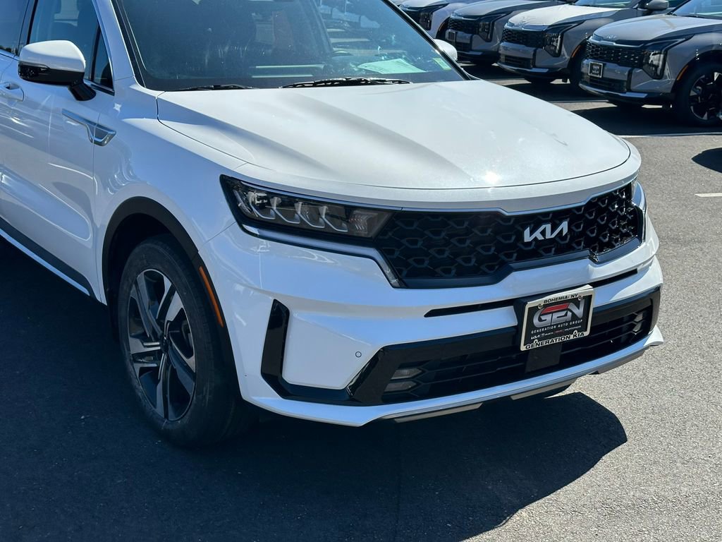 Used 2023 Kia Sorento EX AWD/4WD image 2