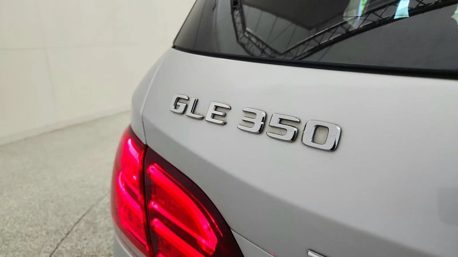 Used 2018 Mercedes-Benz GLE 350 4MATIC image 37
