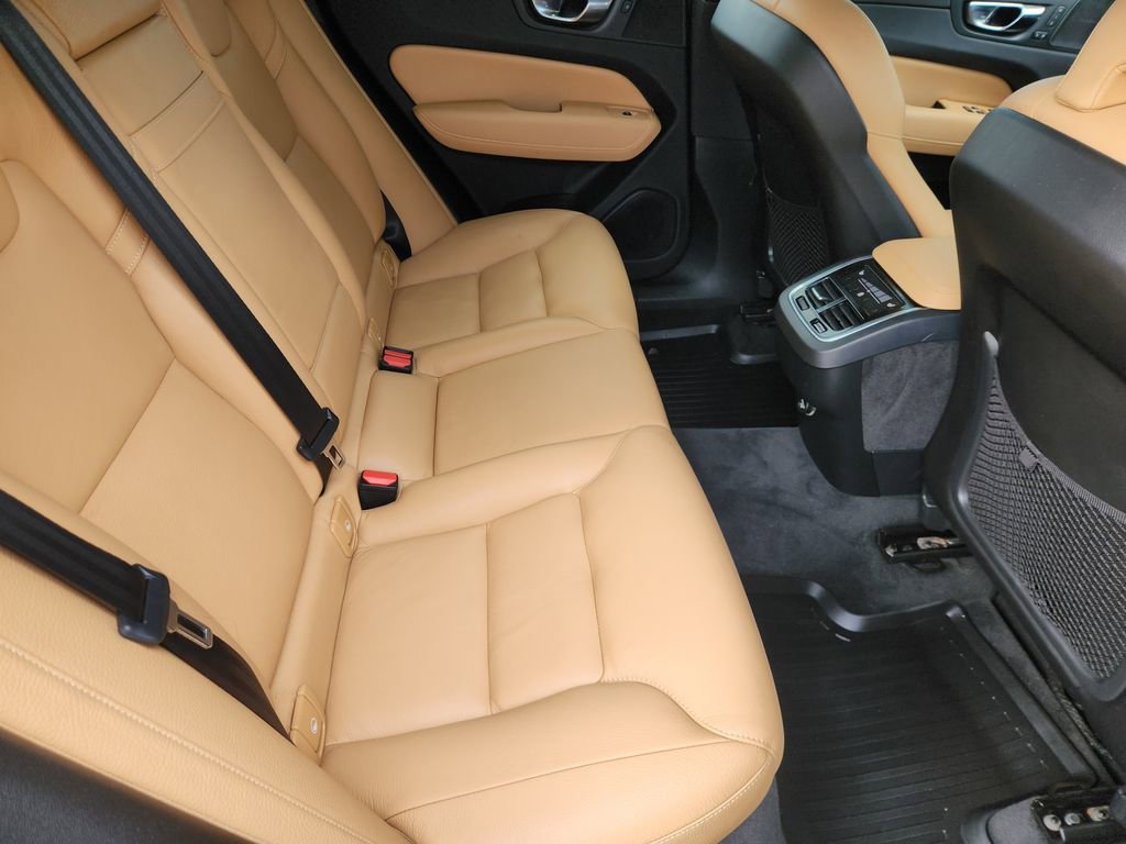Used 2019 Volvo XC60 T6 Inscription w/ Protection Package Premier image 31