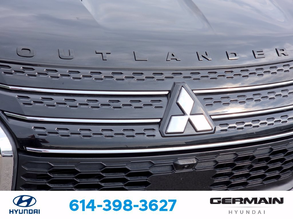 Used 2023 Mitsubishi Outlander SEL AWD/4WD image 14