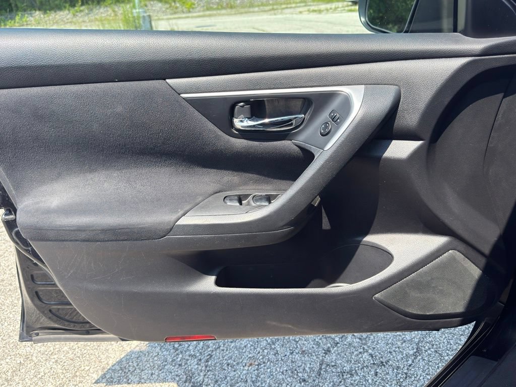 Used 2015 Nissan Altima 2.5 S w/ Power Driver Seat Package FWD image 20