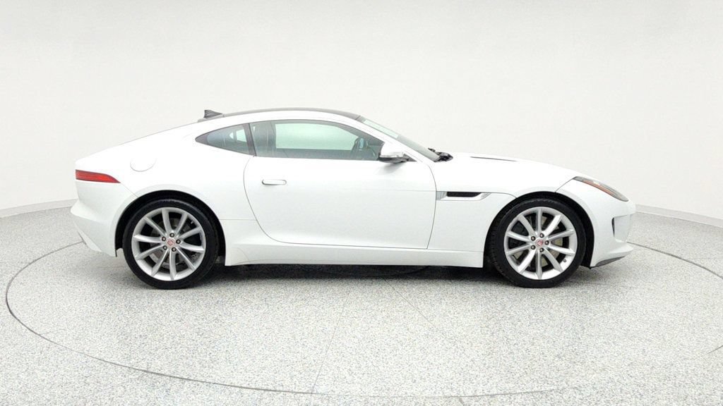 Used 2016 Jaguar F-TYPE S RWD image 4