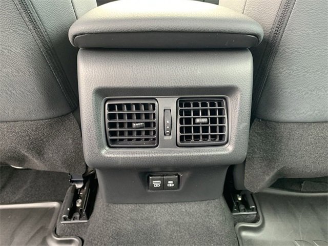 Certified 2025 Toyota Camry SE image 31