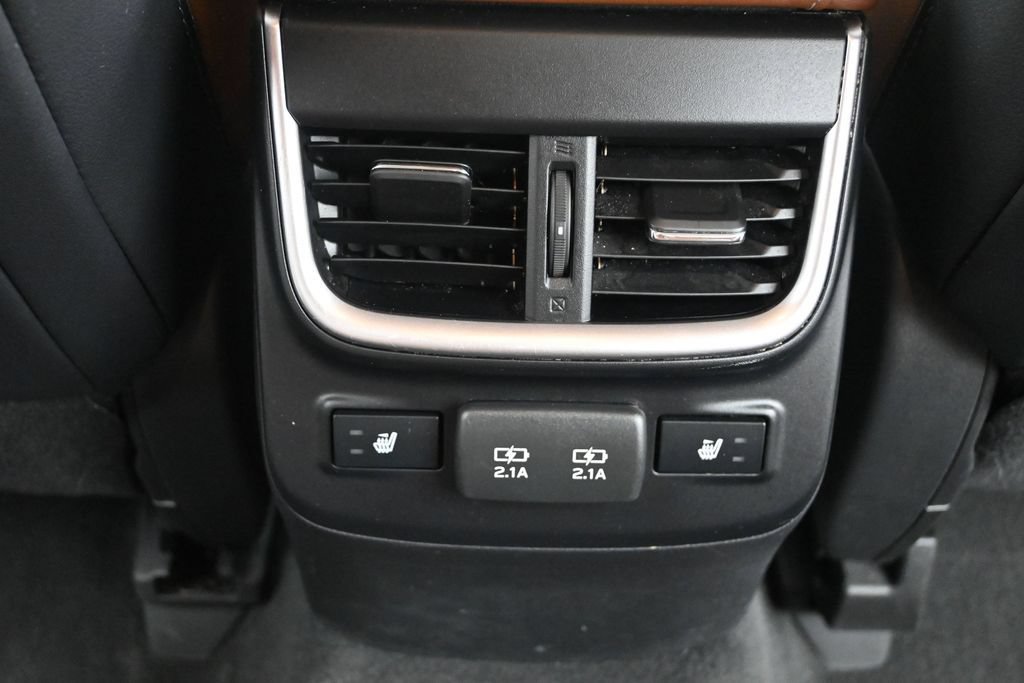 Used 2020 Subaru Outback Touring XT AWD/4WD image 17