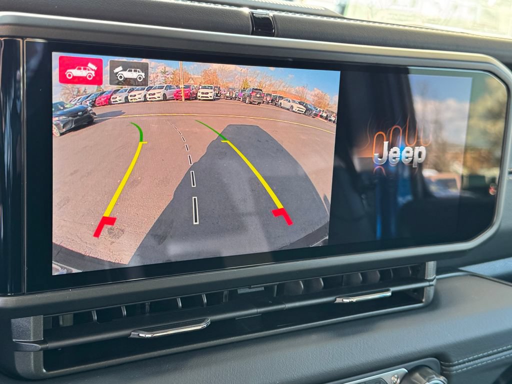 New 2026 Jeep Wrangler Unlimited Sahara AWD/4WD image 27