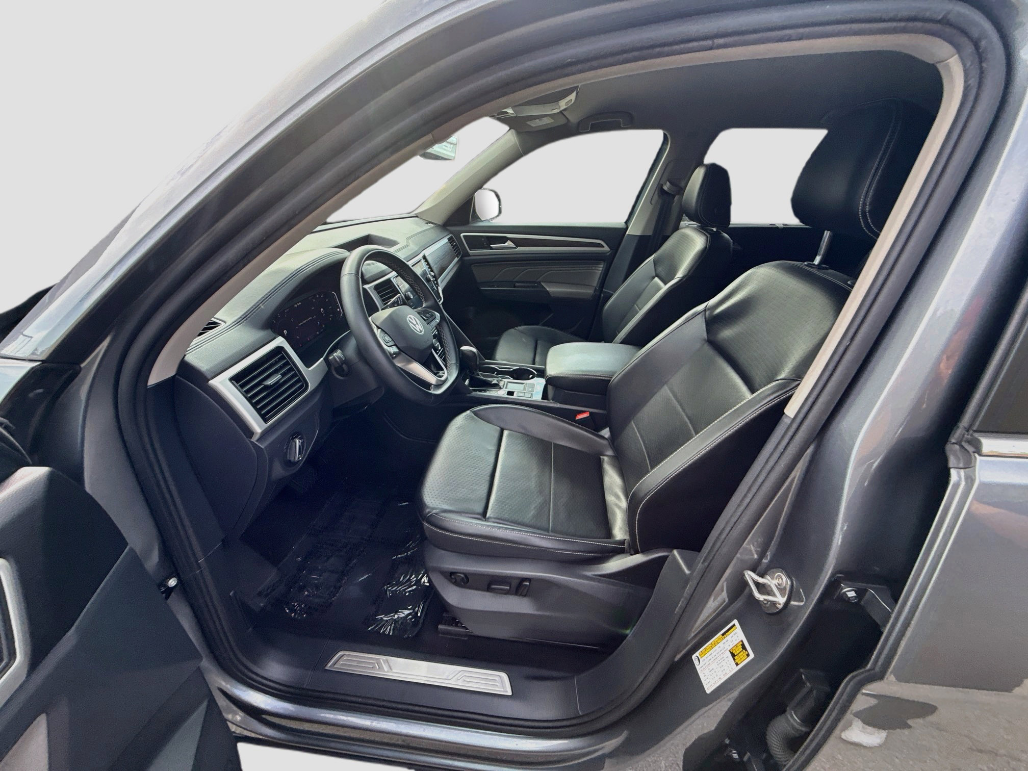 Used 2022 Volkswagen Atlas SE FWD image 18
