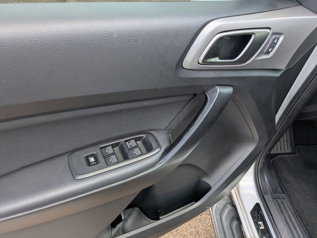 Used 2023 Ford Ranger XLT w/ Equipment Group 301A Mid image 9