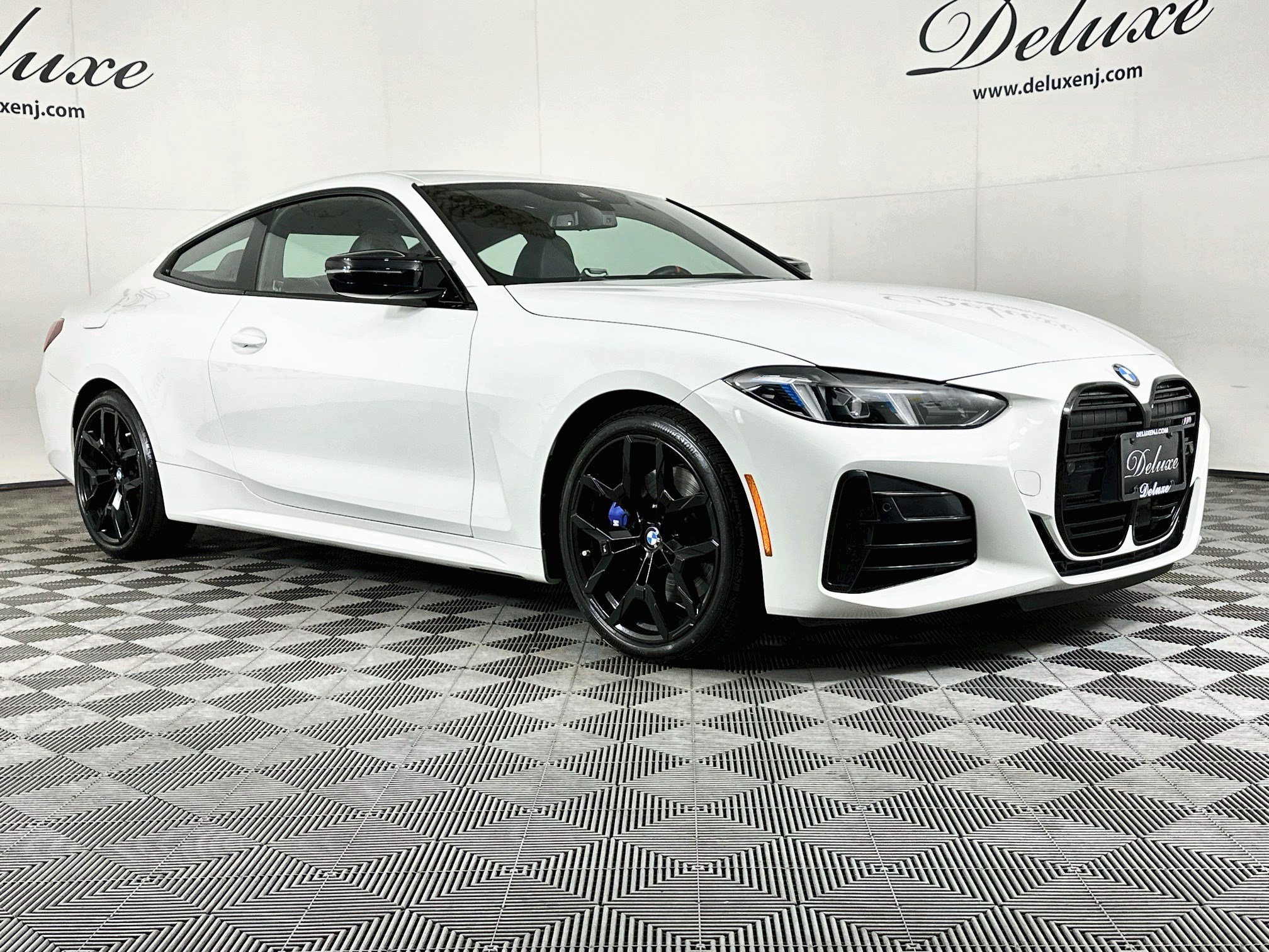 Used 2025 BMW 440i xDrive Coupe w/ Premium Package AWD/4WD image 1