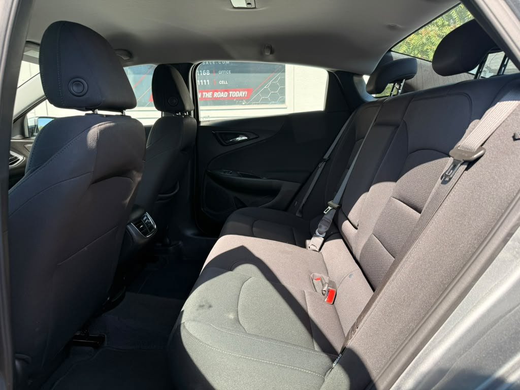 Used 2025 Chevrolet Malibu LT FWD image 29
