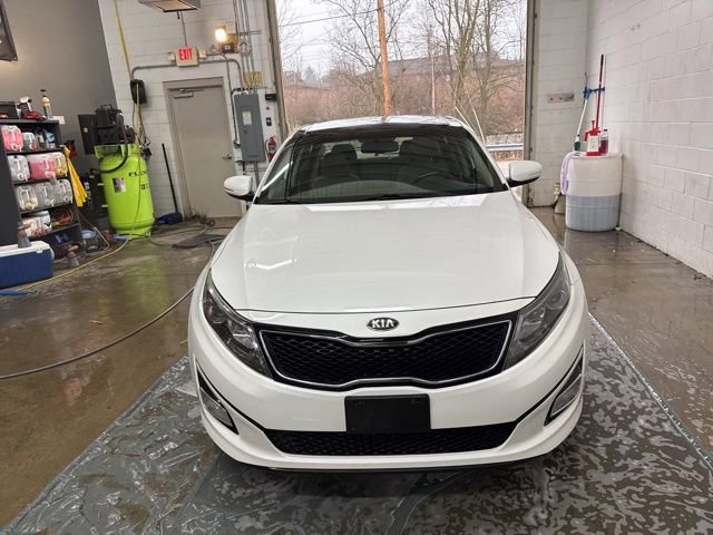 Used 2015 Kia Optima EX w/ EX Premium Package image 2