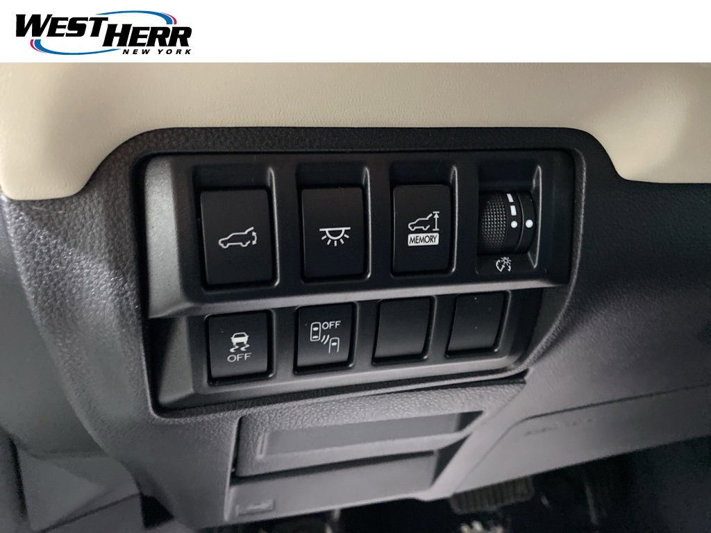 Used 2021 Subaru Ascent Limited w/ Technology Package image 21