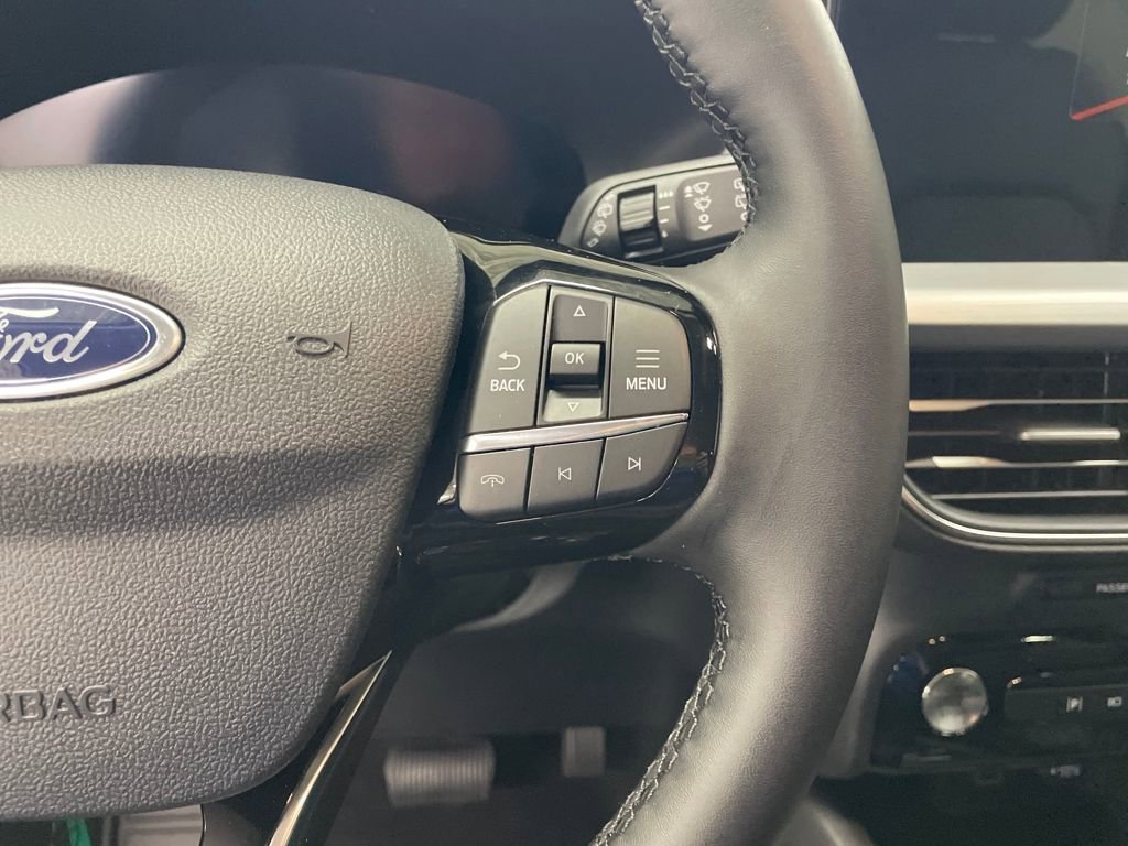 New 2026 Ford Escape SE w/ PHEV Premium Package FWD image 20