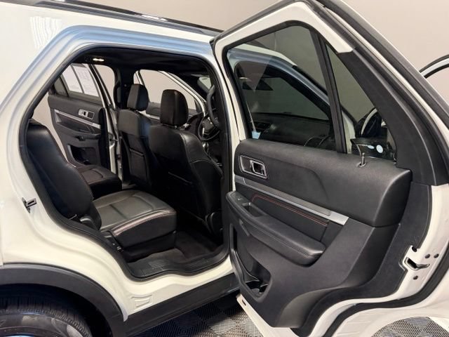 Used 2019 Ford Explorer Sport w/ Equipment Group 401A AWD/4WD image 27