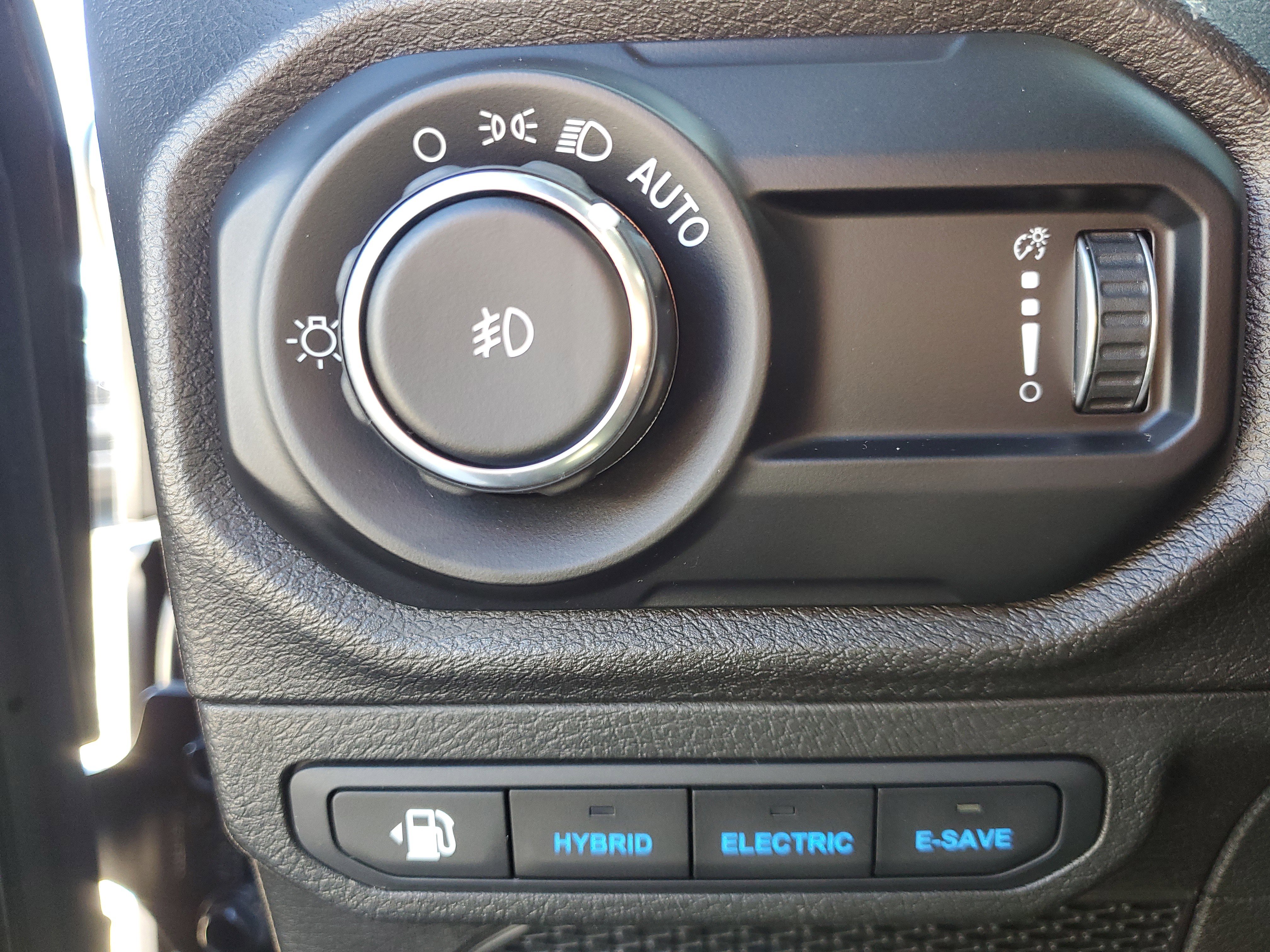 Used 2024 Jeep Wrangler Sport S w/ Convenience Group image 22