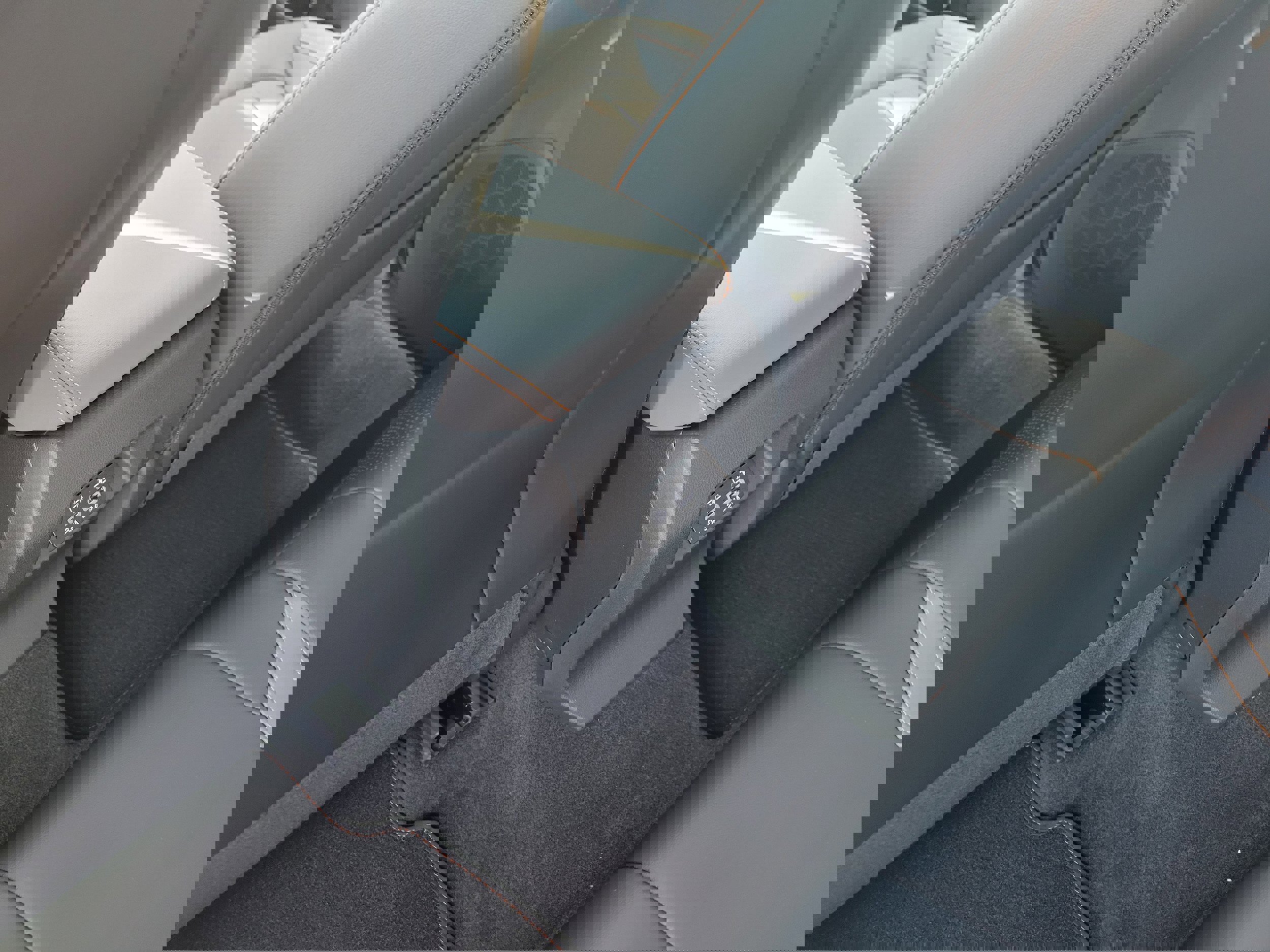 New 2026 Subaru Crosstrek 2.5i Limited w/ Crosstrek Mirror Package image 29