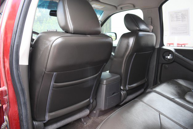 Used 2013 Nissan Xterra PRO-4X w/ Pro-4x Leather Pkg AWD/4WD image 21