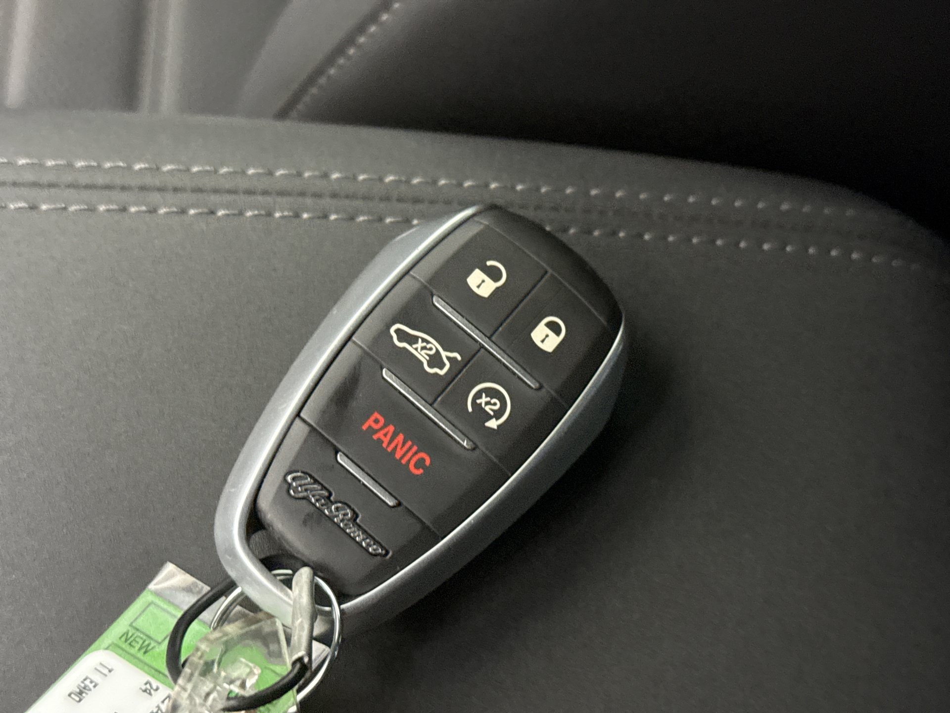 Used 2024 Alfa Romeo Tonale Ti w/ Premium Interior Package AWD/4WD image 11