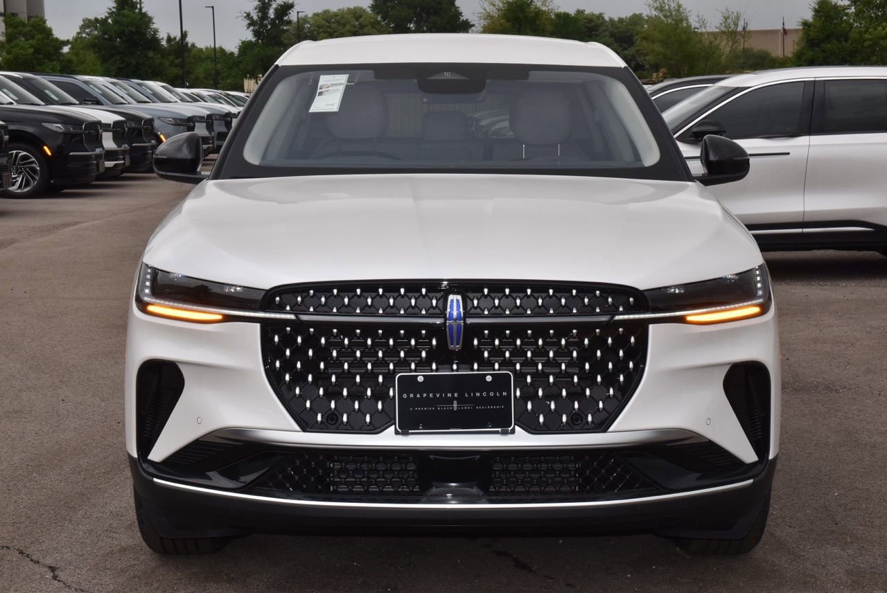 New 2026 Lincoln Nautilus Premier AWD/4WD image 9