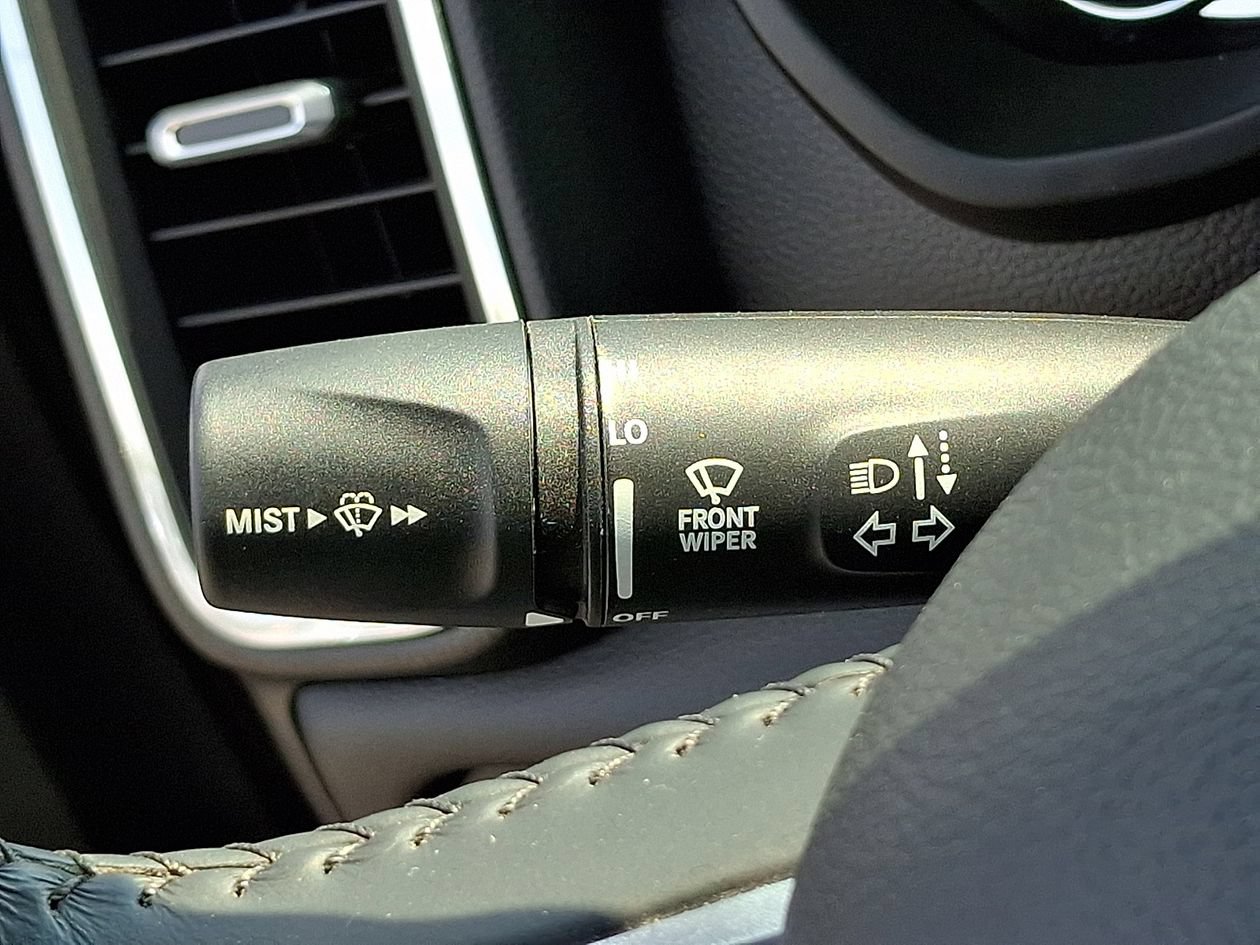 Used 2023 RAM 1500 Laramie AWD/4WD image 25