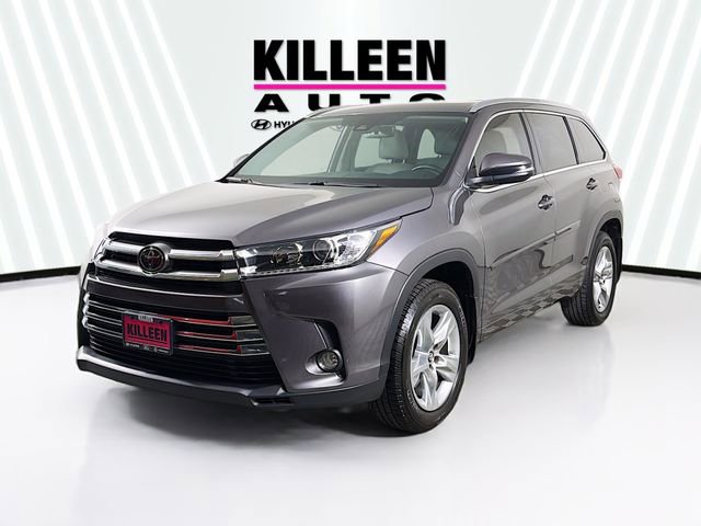 Used 2017 Toyota Highlander Limited image 3