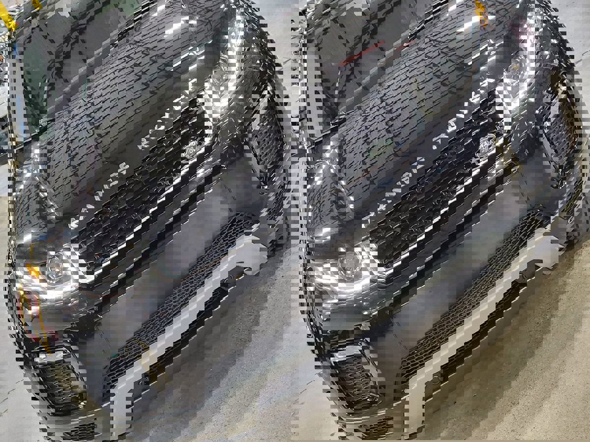 Used 2016 Land Rover Range Rover Evoque SE Premium image 20